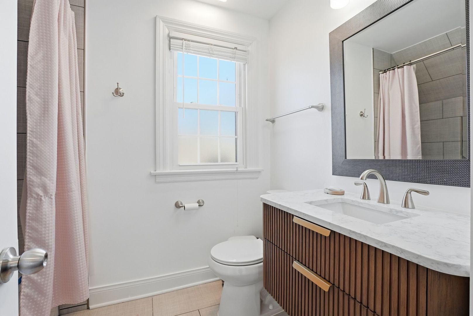 6640 S Kedvale Avenue, Chicago, IL 60629