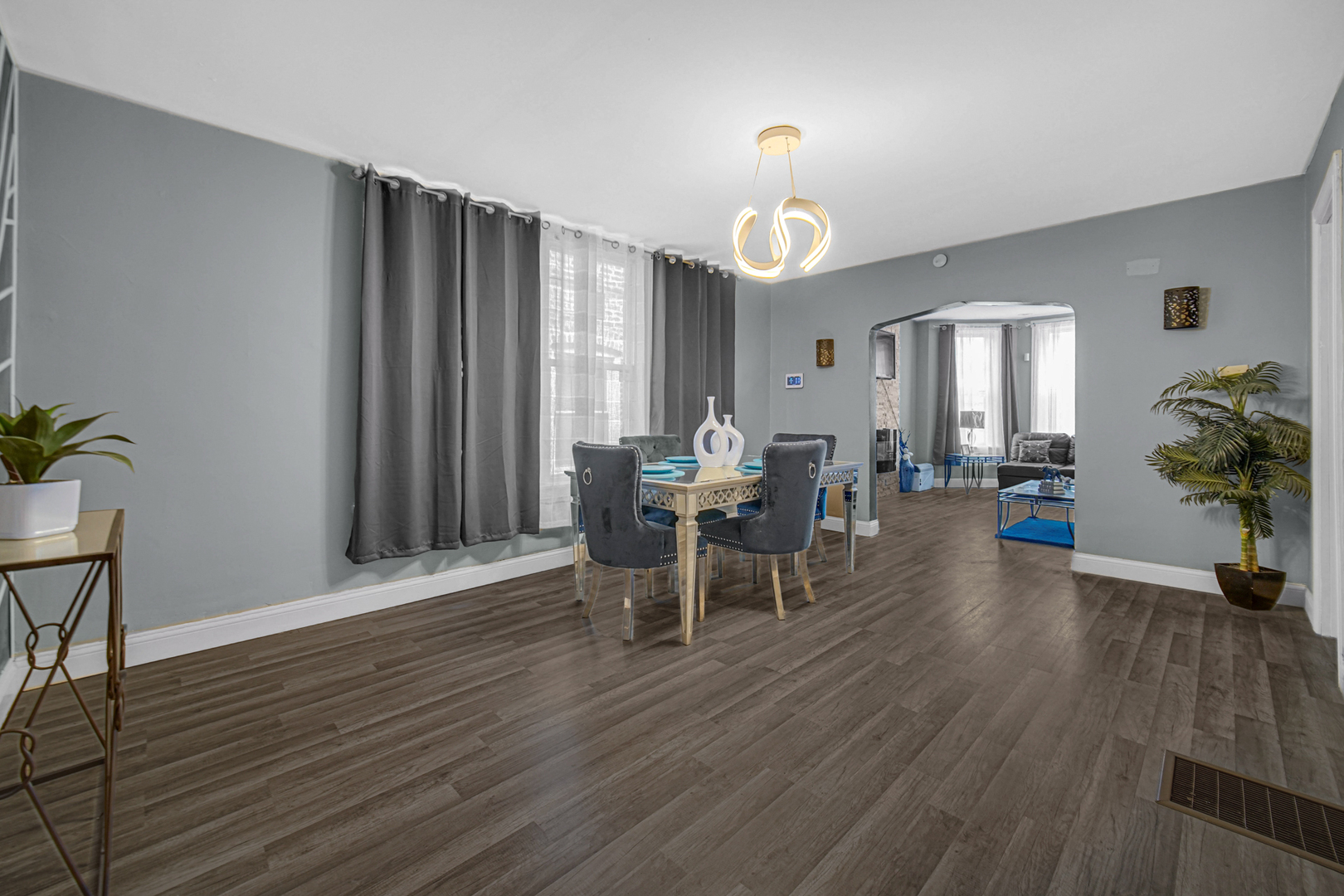 7810 S Throop Street, Chicago, IL 60620