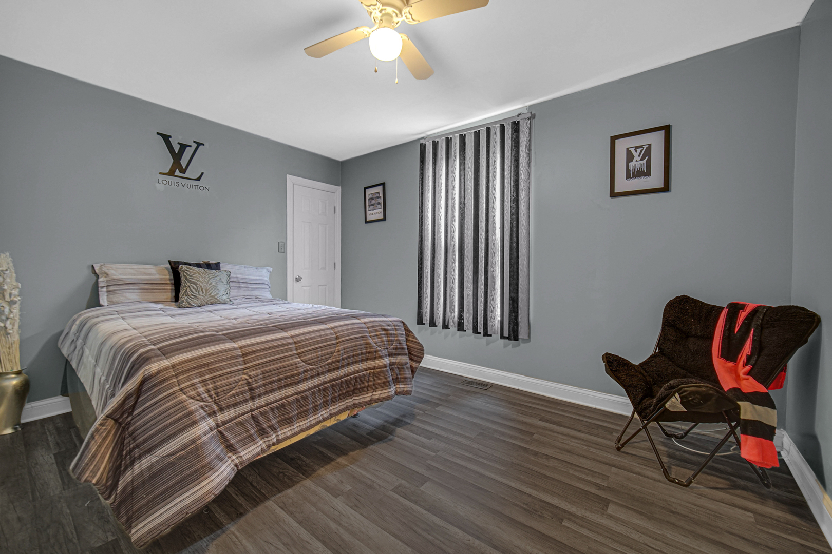 7810 S Throop Street, Chicago, IL 60620