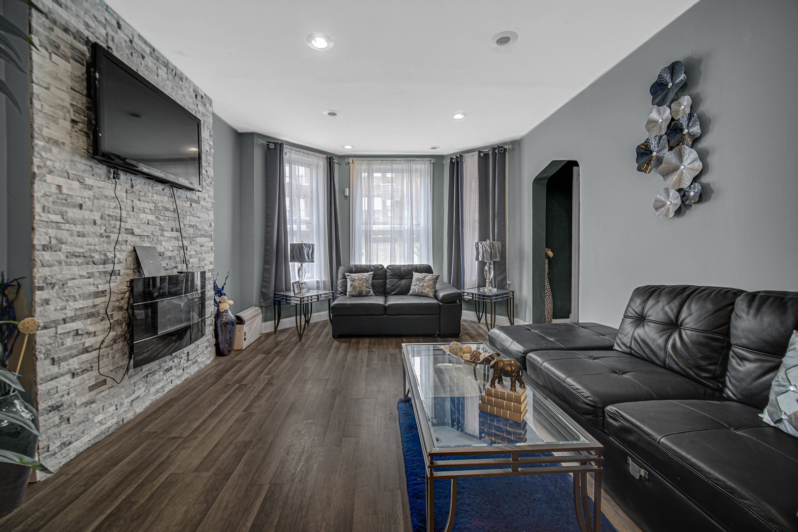 7810 S Throop Street, Chicago, IL 60620