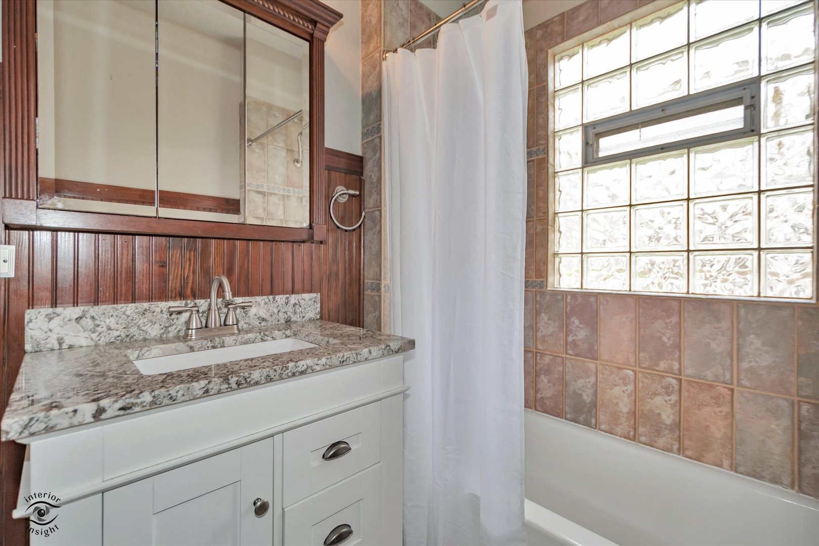 256 Center Road, Frankfort, IL 60423