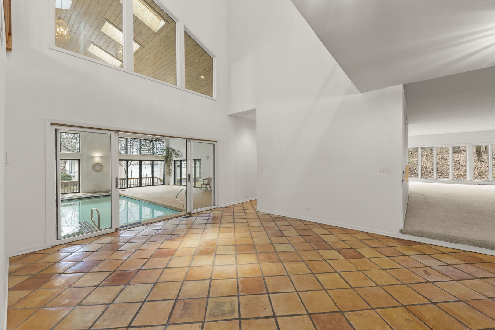 371 W Arboretum Circle, Wheaton, IL 60189