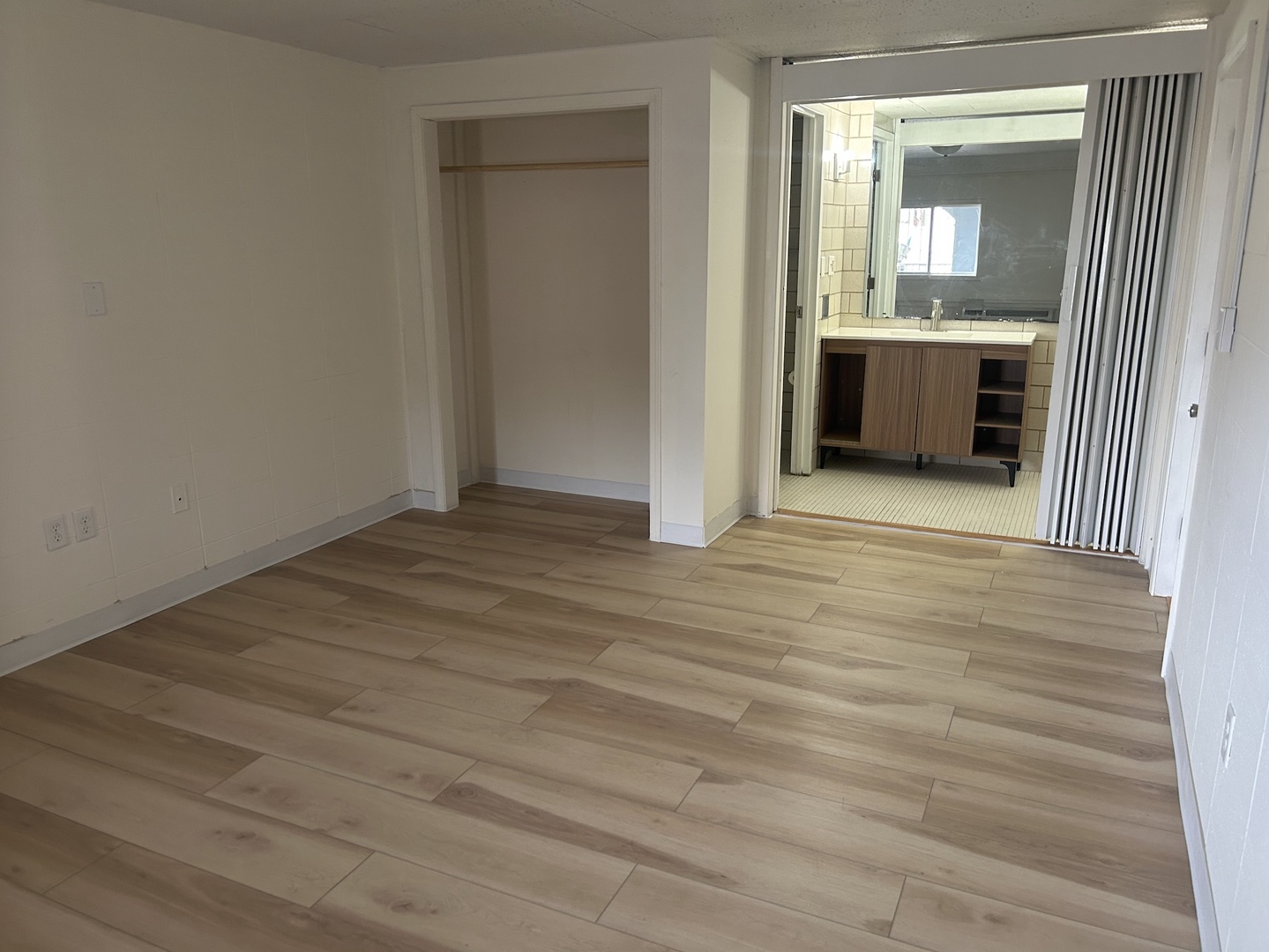 1231 N Galena Avenue #115, Dixon, IL 61021