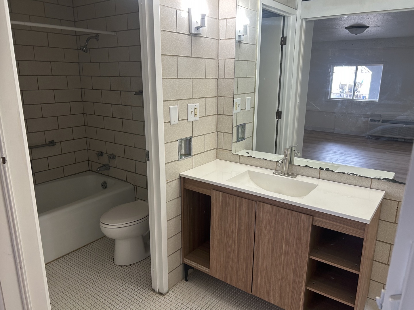 1231 N Galena Avenue #115, Dixon, IL 61021