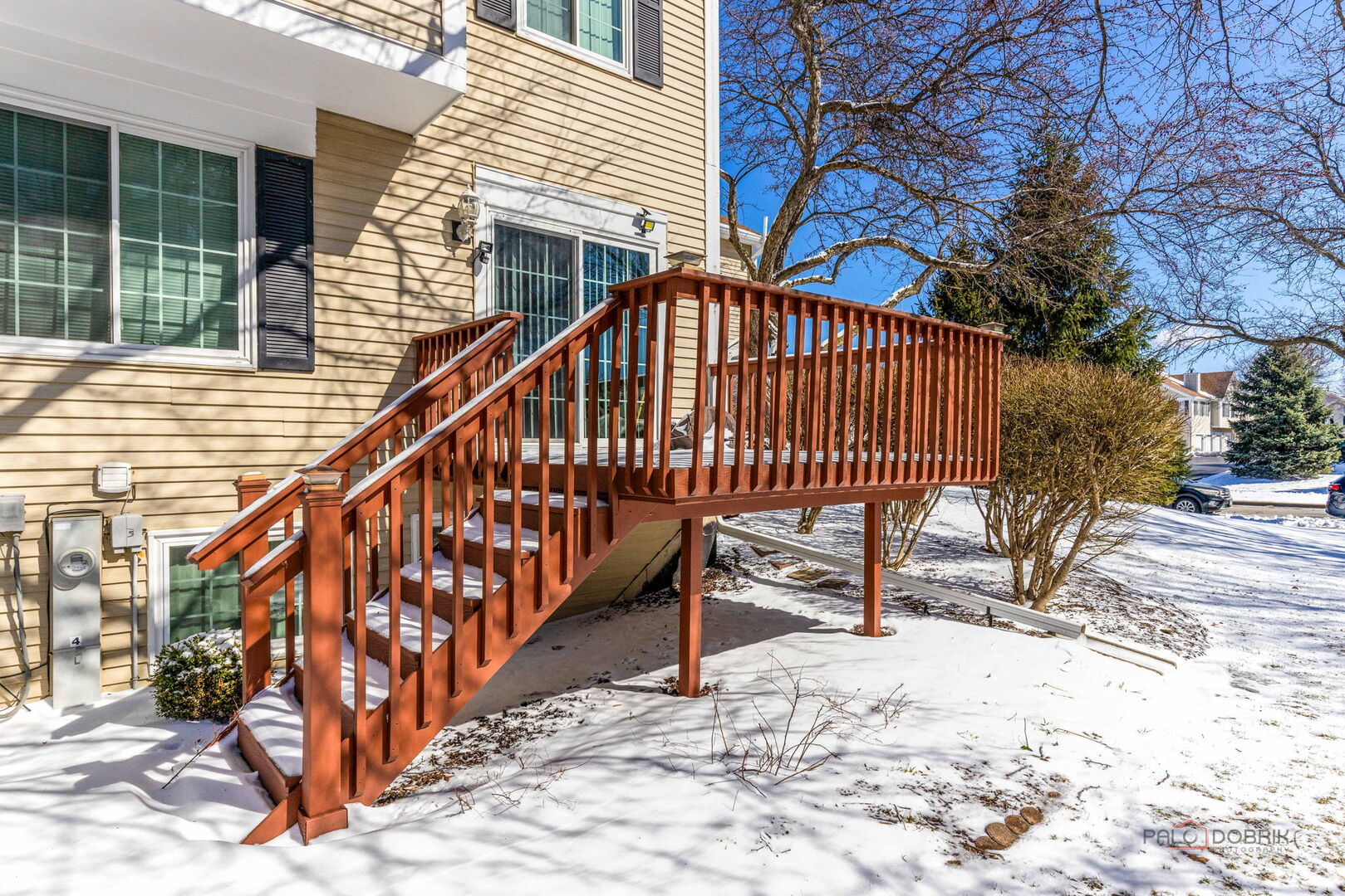 422 Sandhurst Lane, South Elgin, IL 60177