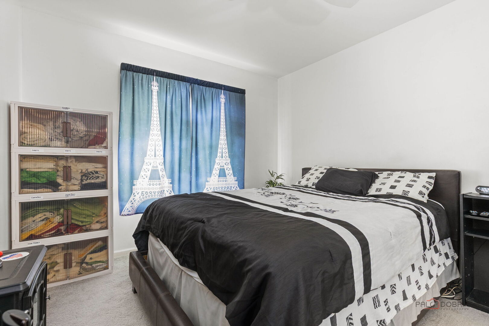 422 Sandhurst Lane, South Elgin, IL 60177