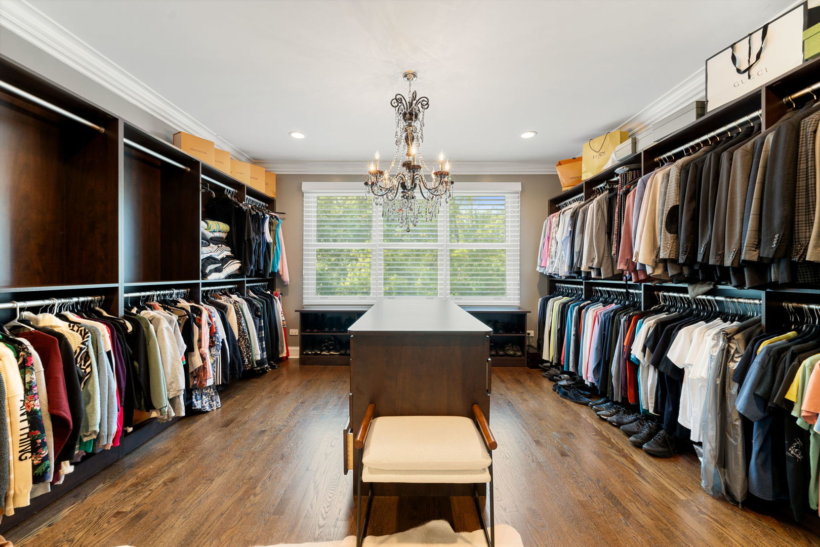 950 Gage Lane, Lake Forest, IL 60045