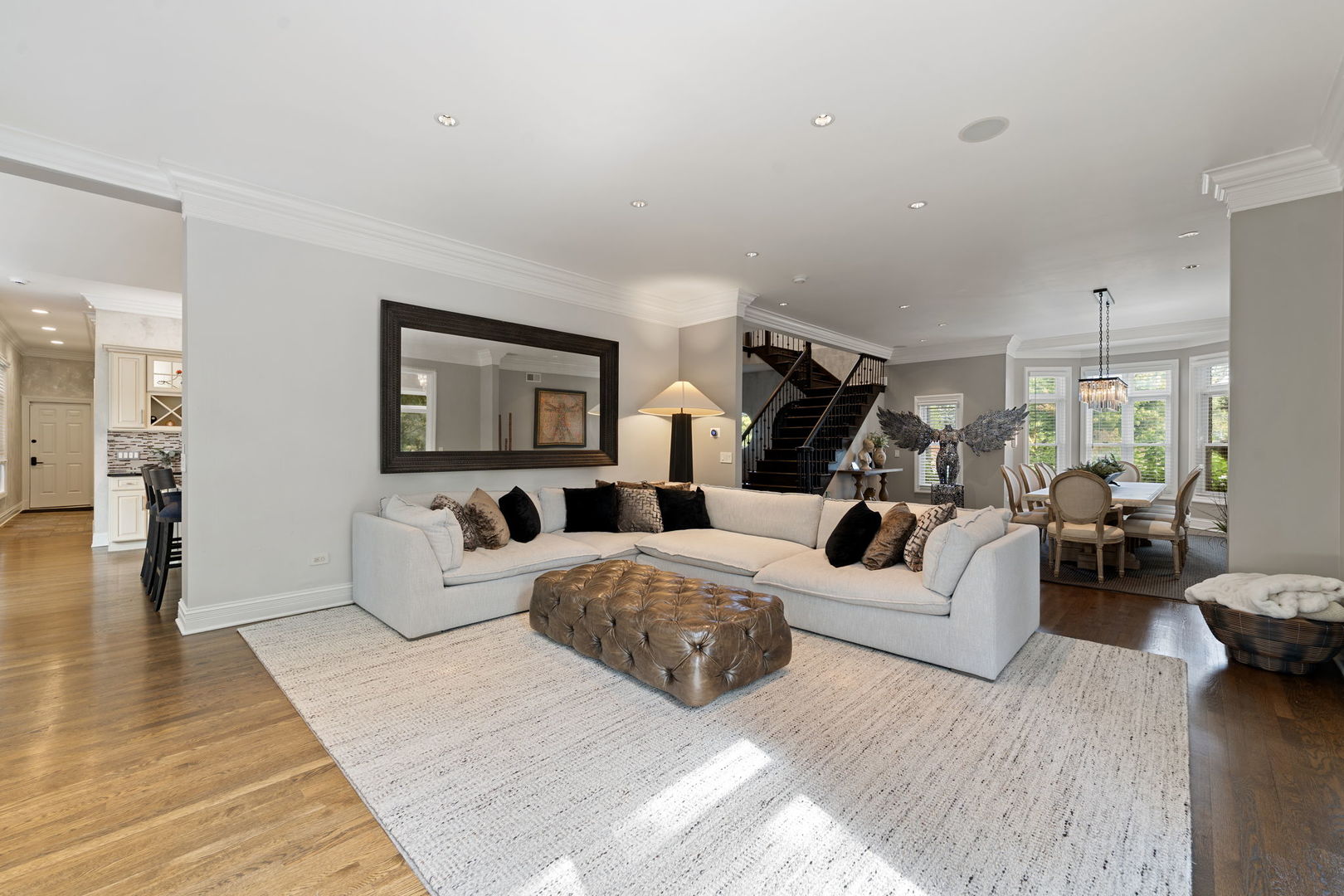 950 Gage Lane, Lake Forest, IL 60045