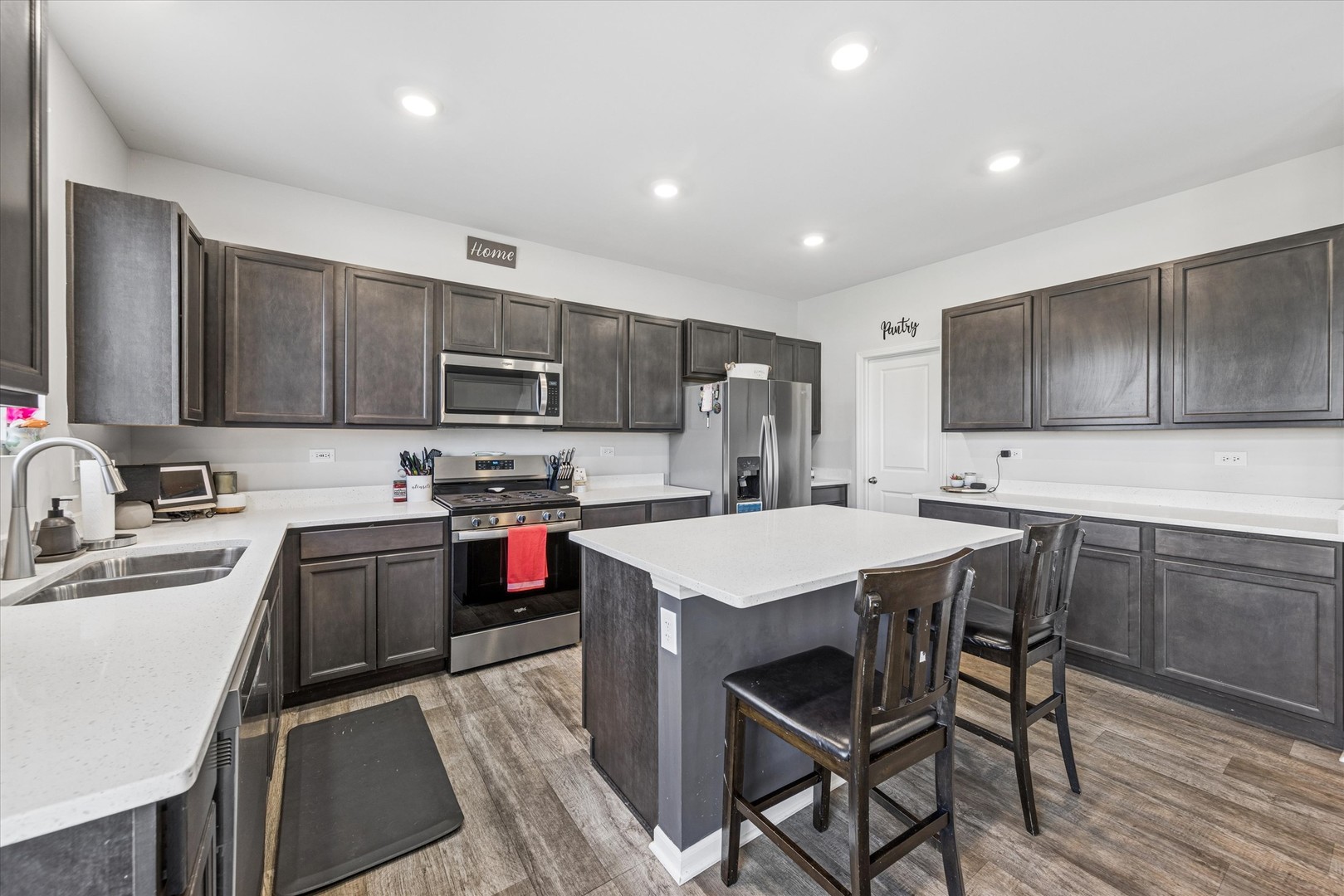 1826 Peyton Terrace, Shorewood, IL 60404