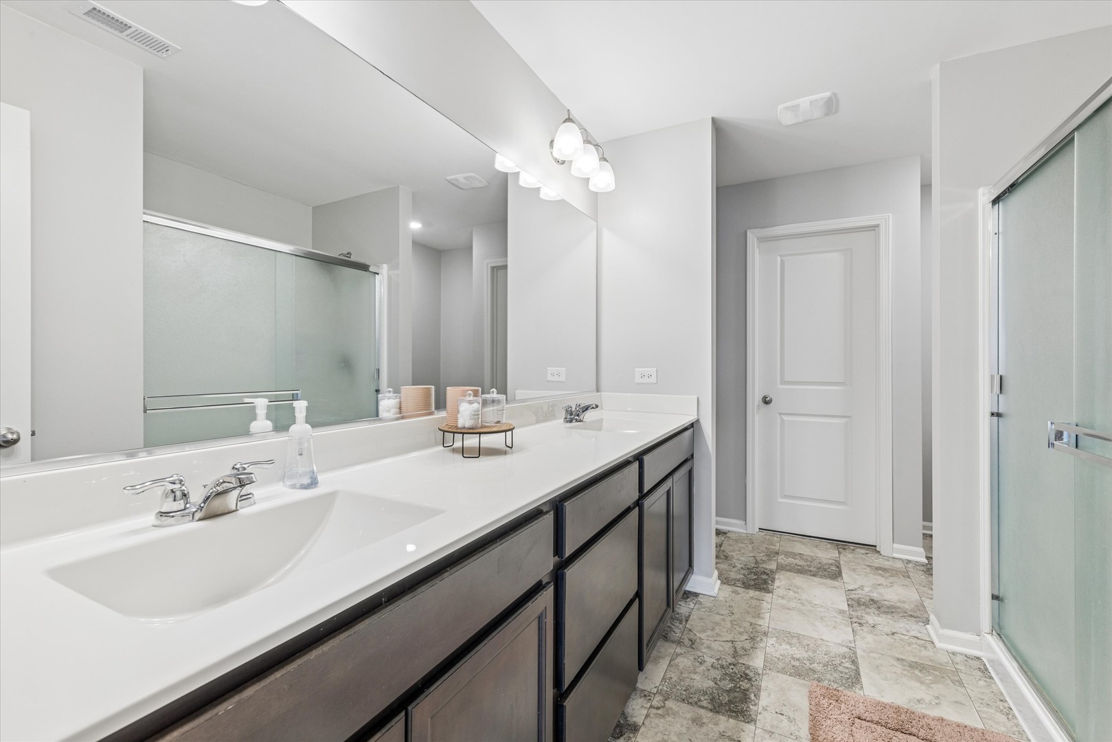 1826 Peyton Terrace, Shorewood, IL 60404