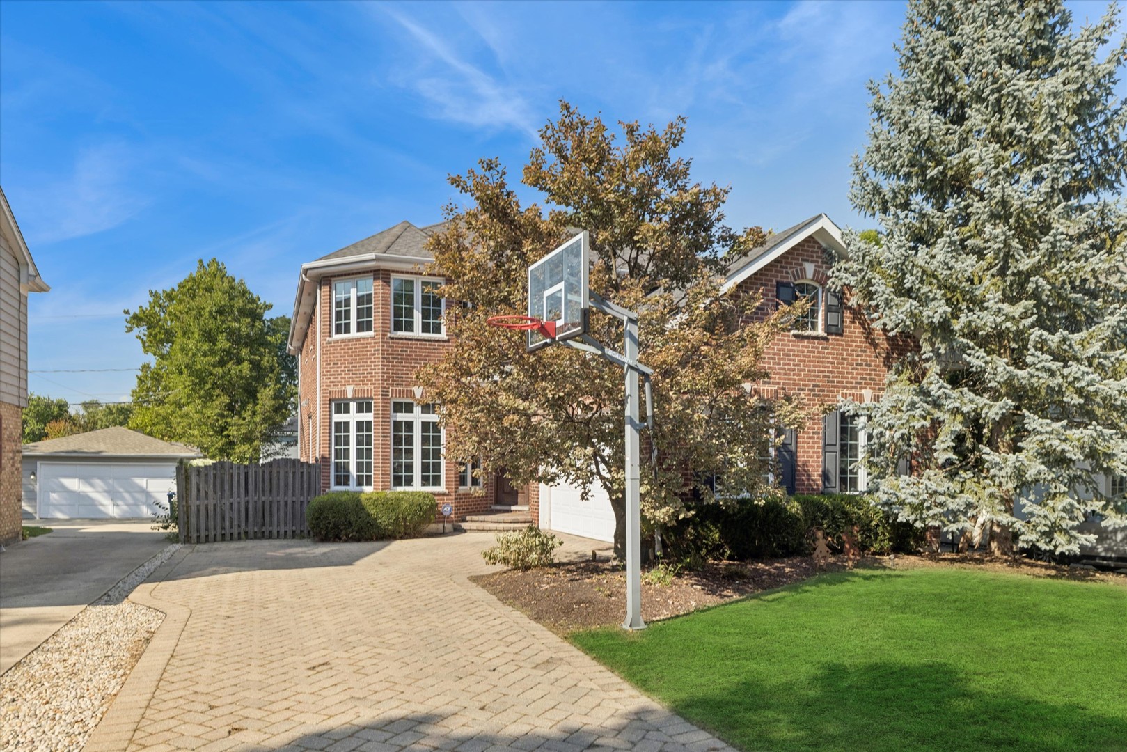 4146 Garden Avenue, Western Springs, IL 60558