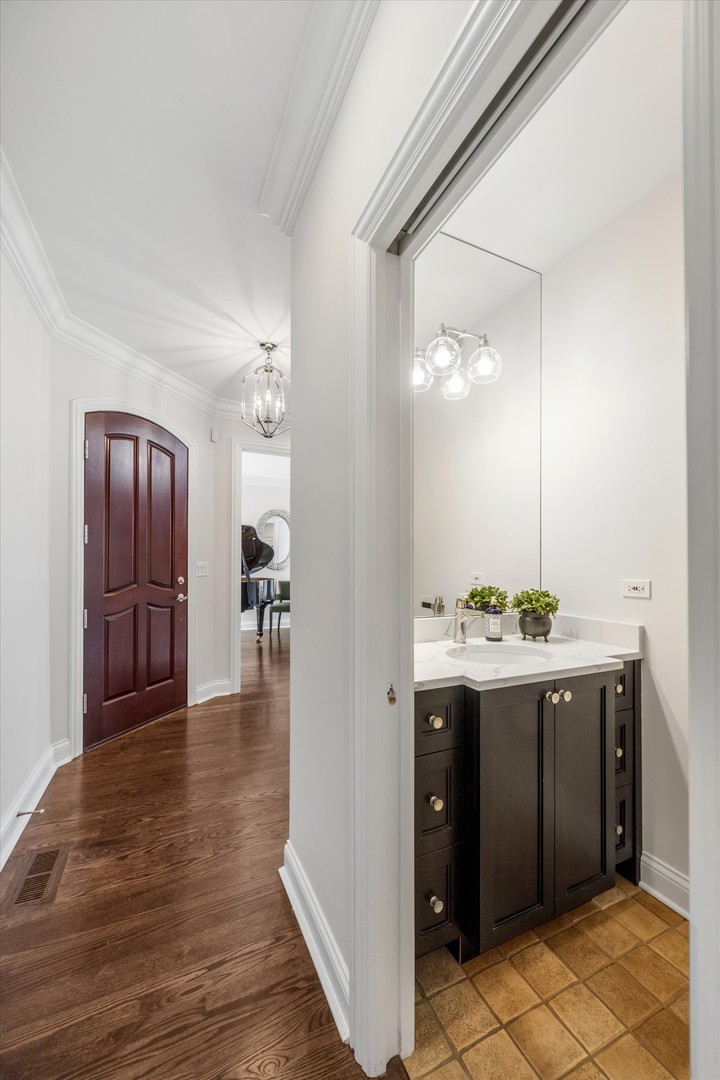 4146 Garden Avenue, Western Springs, IL 60558