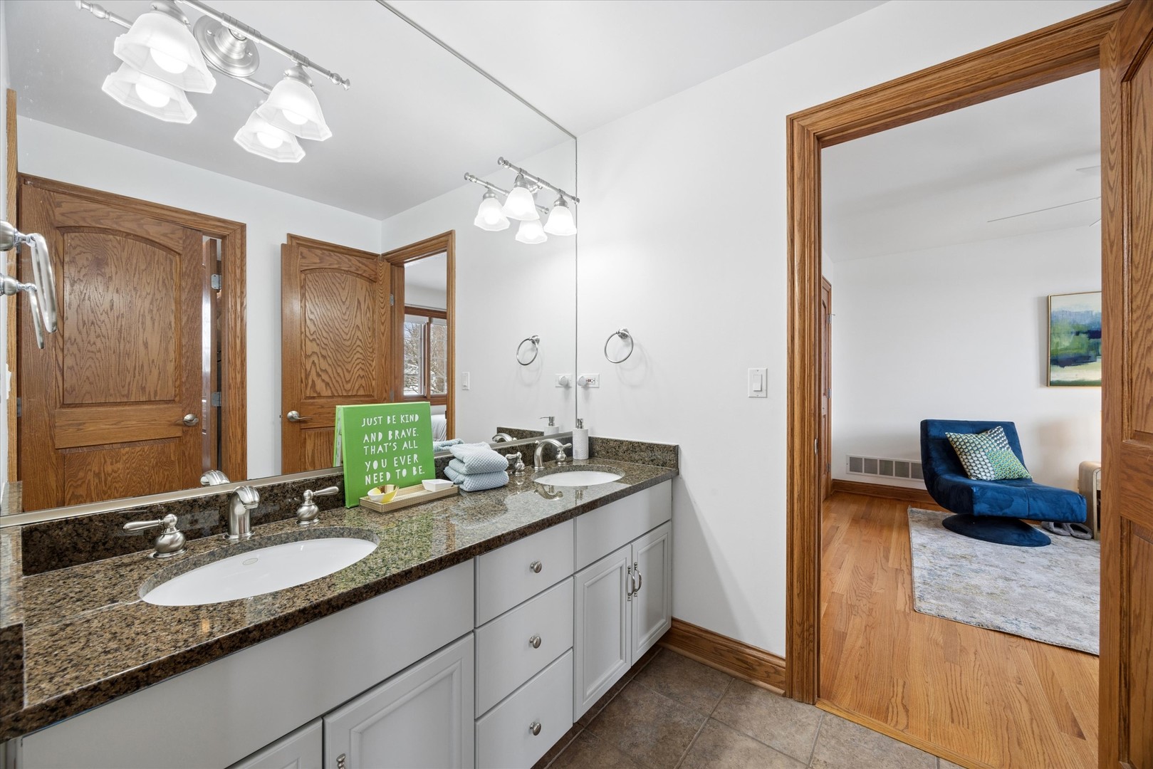 4146 Garden Avenue, Western Springs, IL 60558