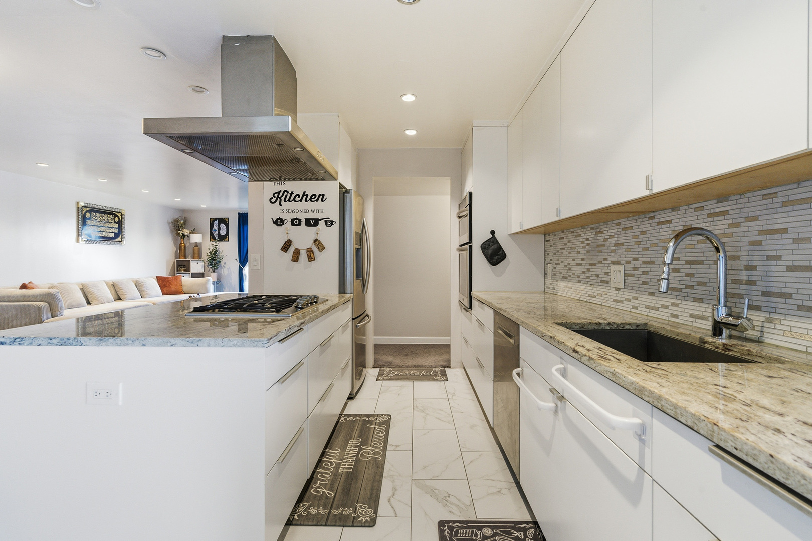 720 Wellington Avenue #405, Elk Grove Village, IL 60007