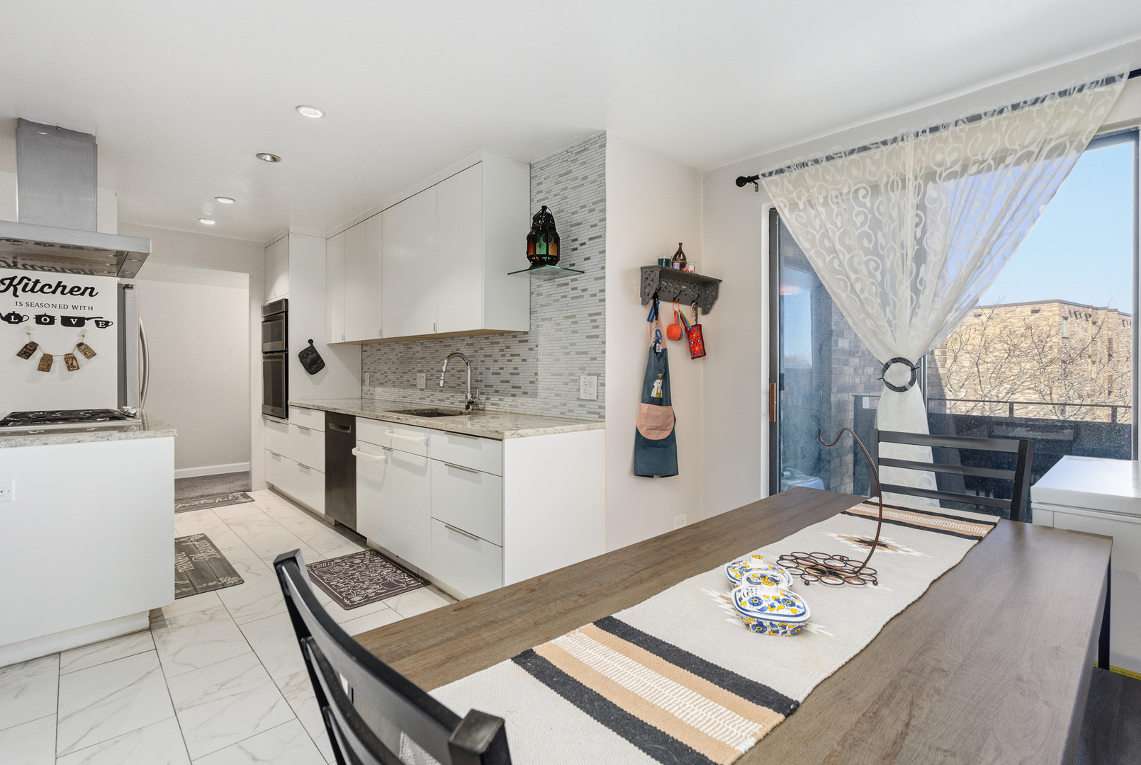 720 Wellington Avenue #405, Elk Grove Village, IL 60007