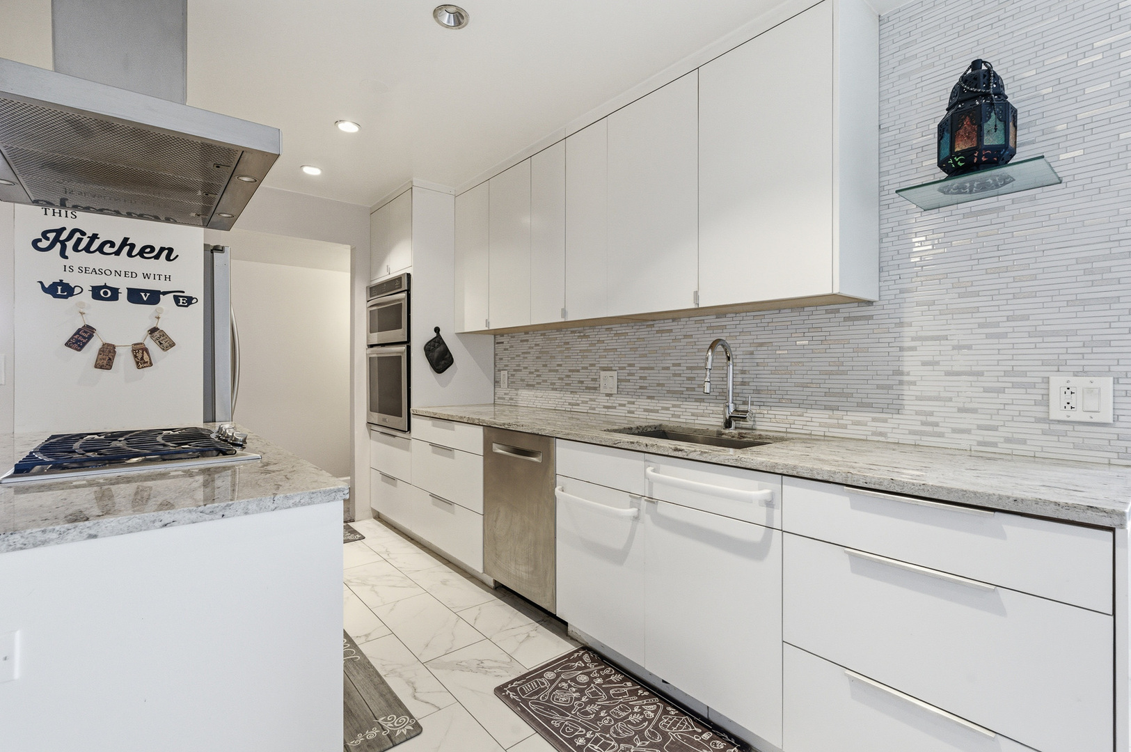 720 Wellington Avenue #405, Elk Grove Village, IL 60007