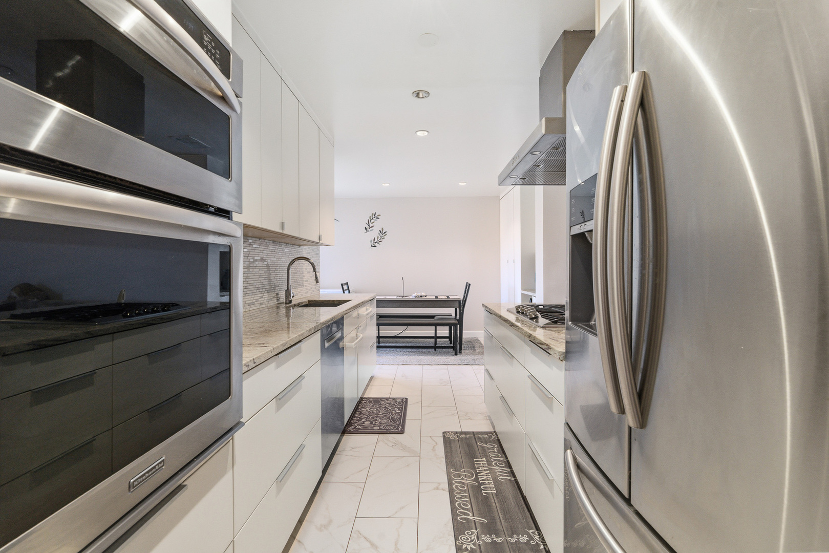 720 Wellington Avenue #405, Elk Grove Village, IL 60007