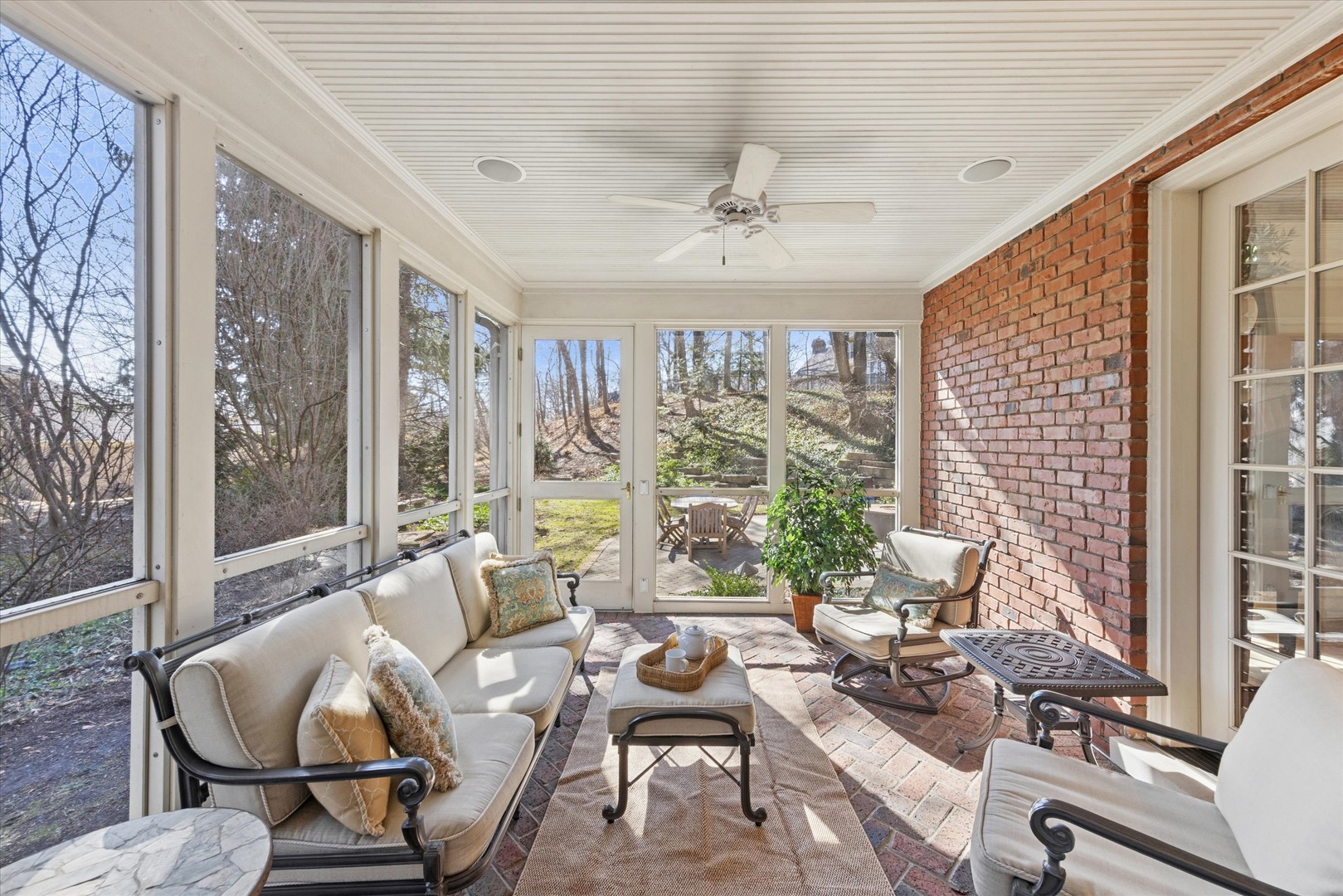 646 Riford Road, Glen Ellyn, IL 60137