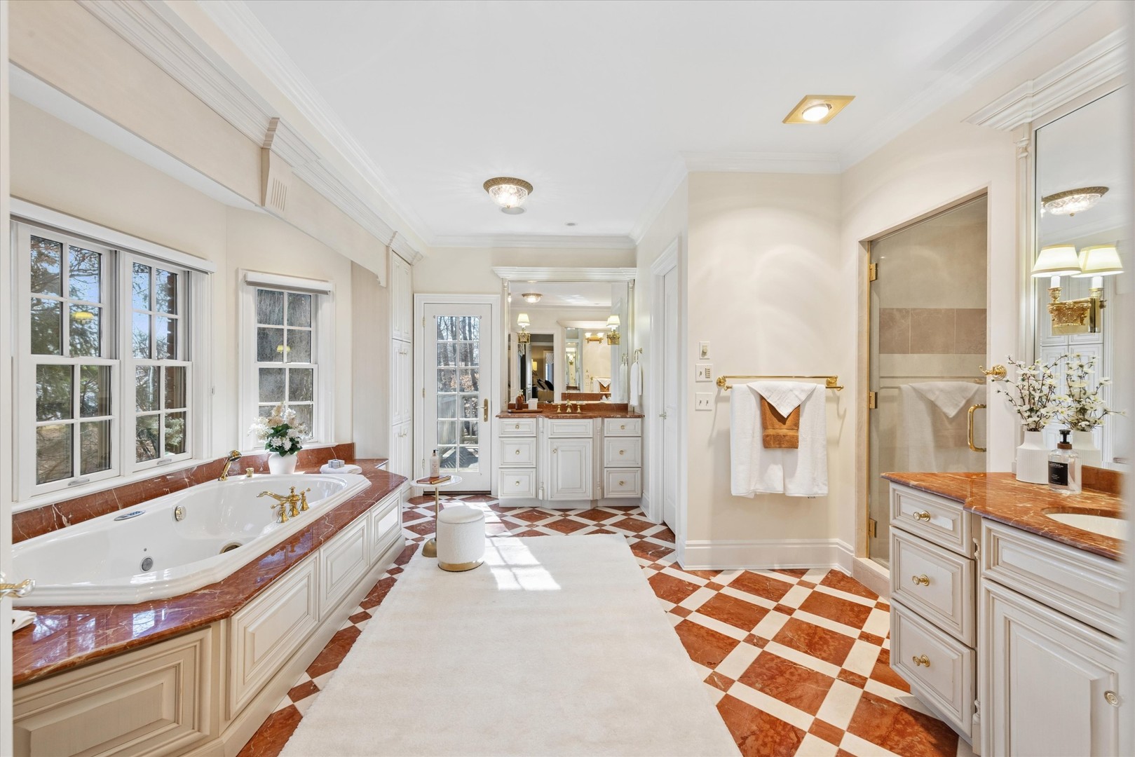 646 Riford Road, Glen Ellyn, IL 60137