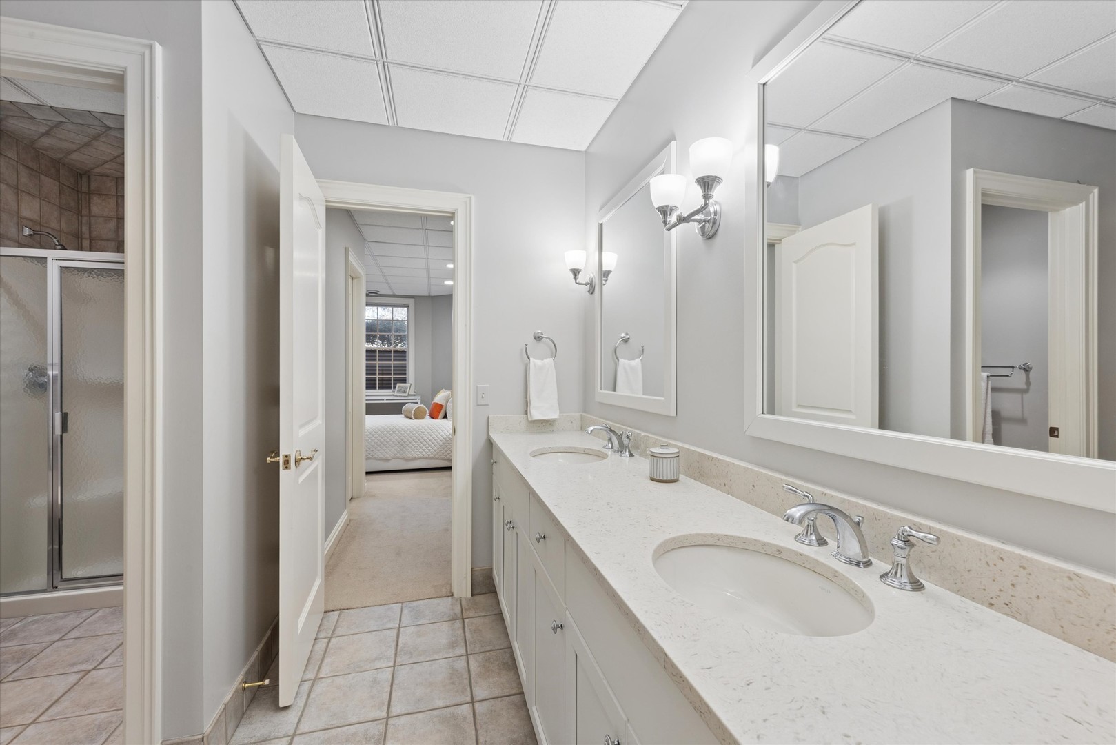 646 Riford Road, Glen Ellyn, IL 60137