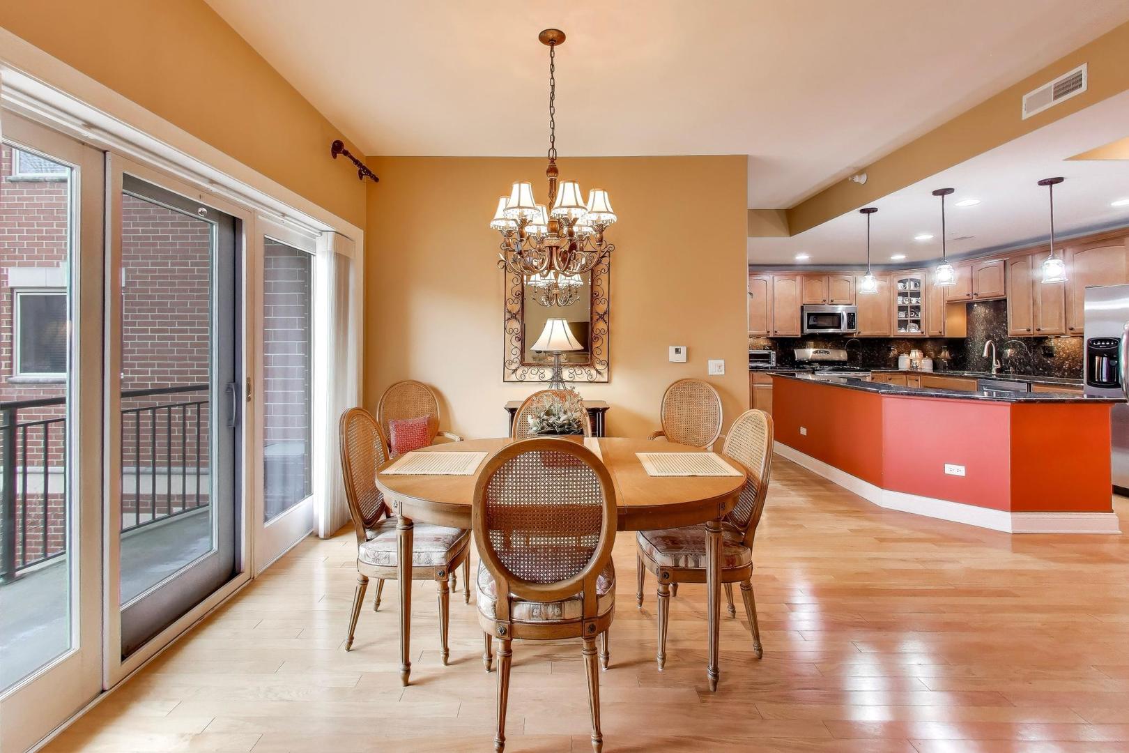 1200 N Foxdale Drive #100, Addison, IL 60101