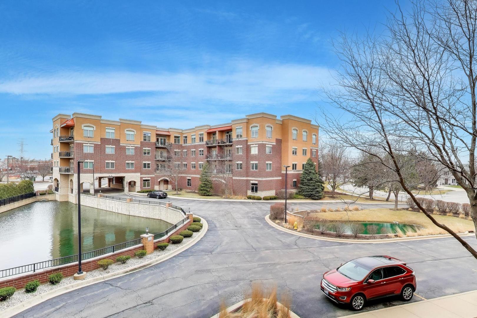 1200 N Foxdale Drive #100, Addison, IL 60101