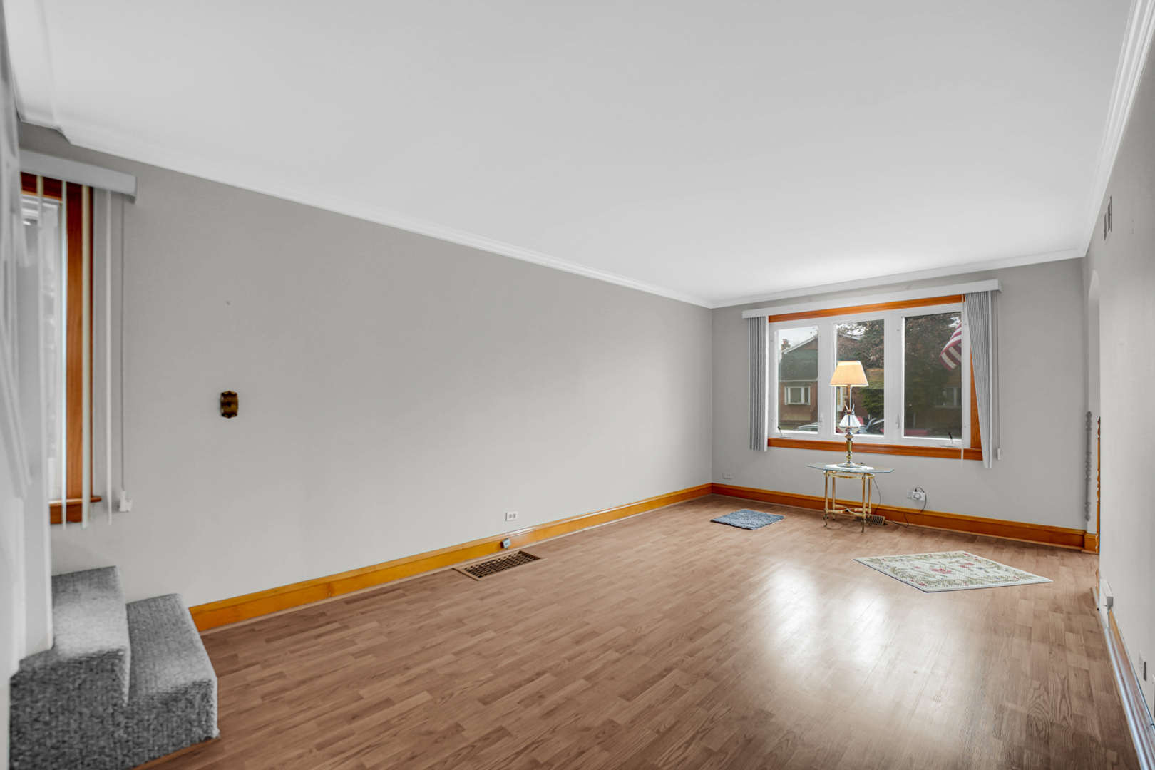 5235 S Monitor Avenue, Chicago, IL 60638