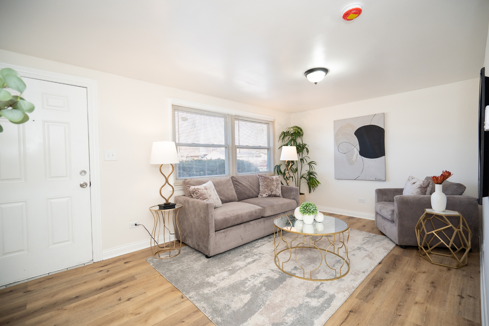 16551 Plymouth Drive, Markham, IL 60428