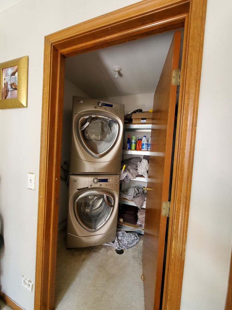 5620 Feathercreek Road, Matteson, IL 60443