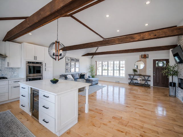 9133 S Meade Avenue, Oak Lawn, IL 60453