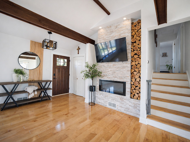 9133 S Meade Avenue, Oak Lawn, IL 60453