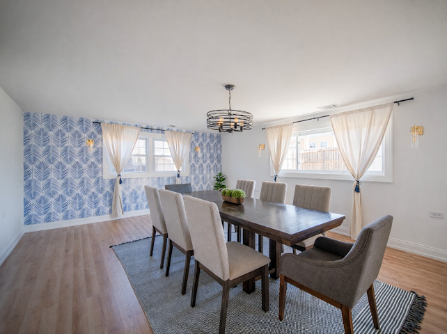 9133 S Meade Avenue, Oak Lawn, IL 60453