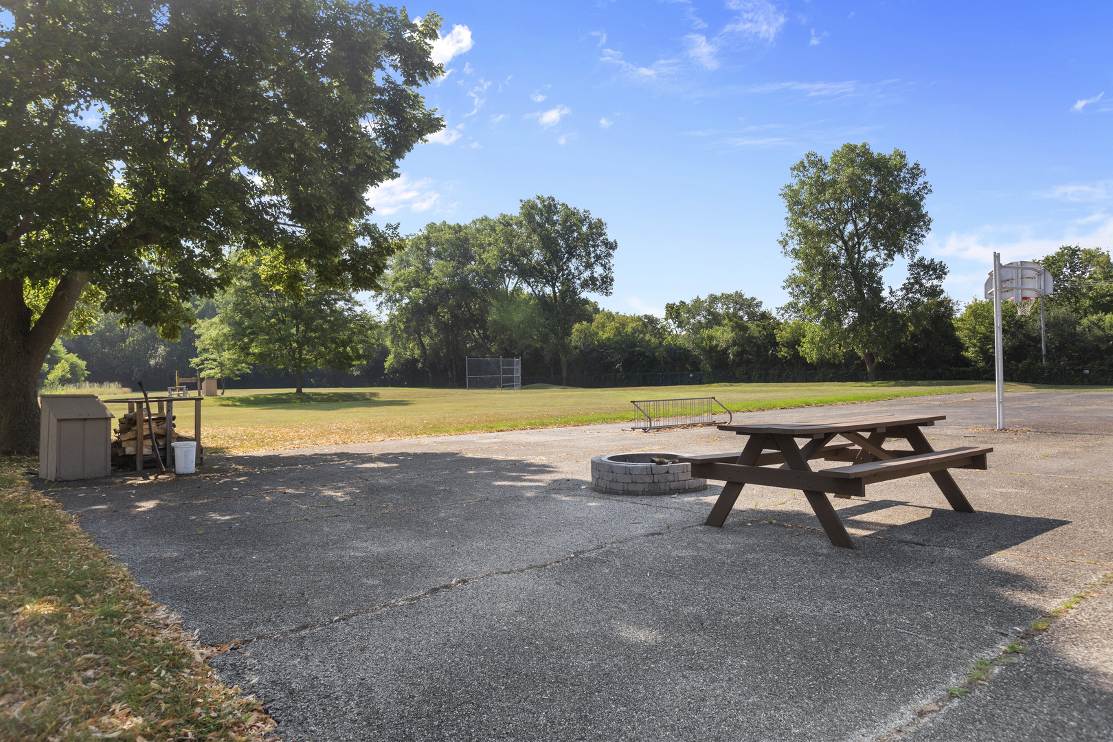 49 Oak Hill Colony #12, Fox Lake, IL 60020