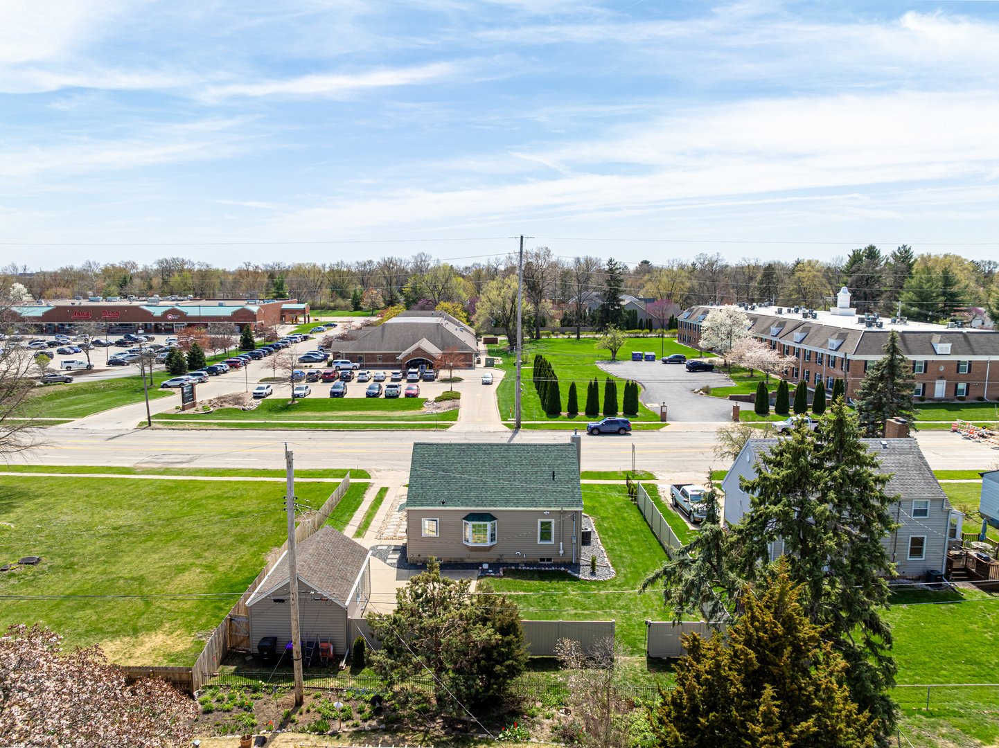 2110 E Oakland Avenue, Bloomington, IL 61701