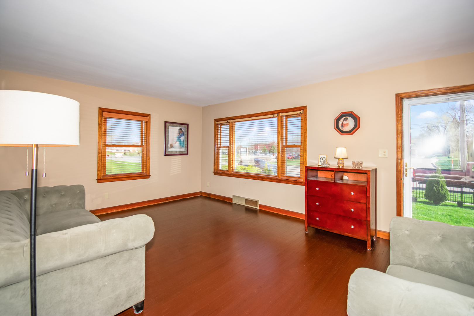 2110 E Oakland Avenue, Bloomington, IL 61701