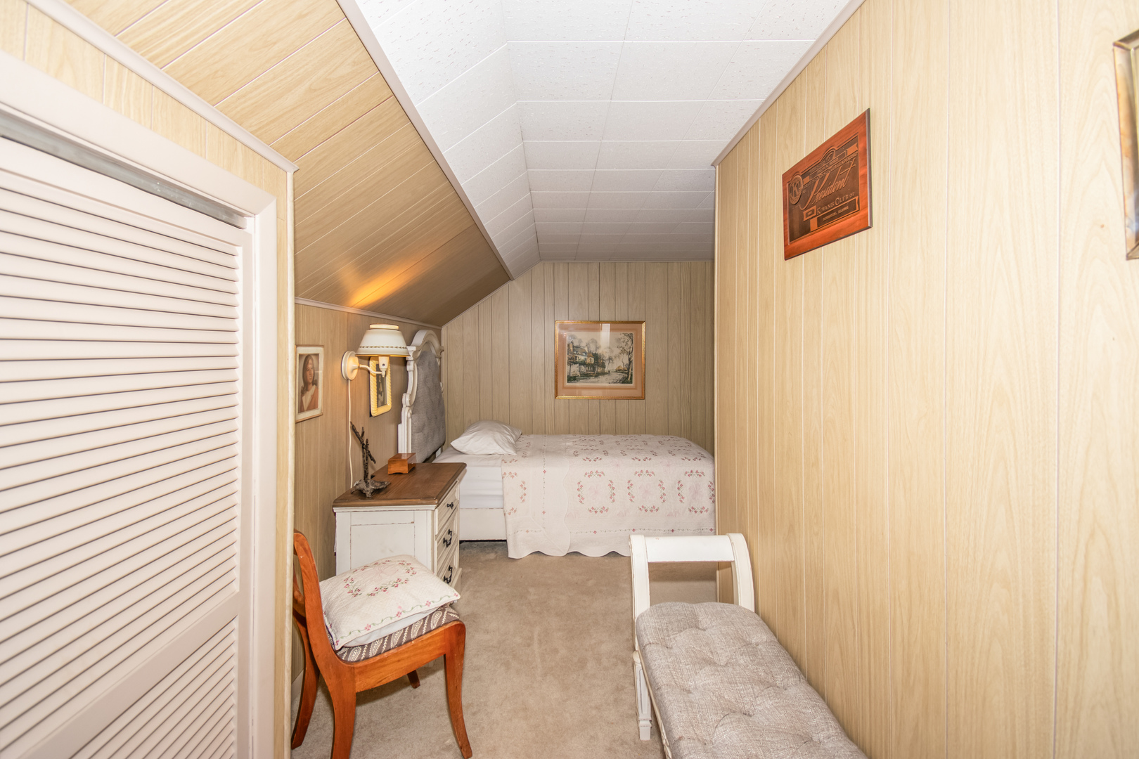 2110 E Oakland Avenue, Bloomington, IL 61701