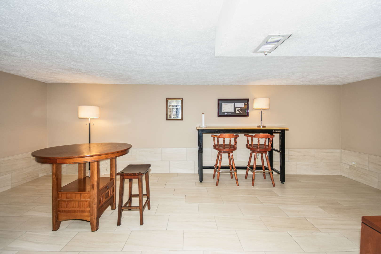 2110 E Oakland Avenue, Bloomington, IL 61701