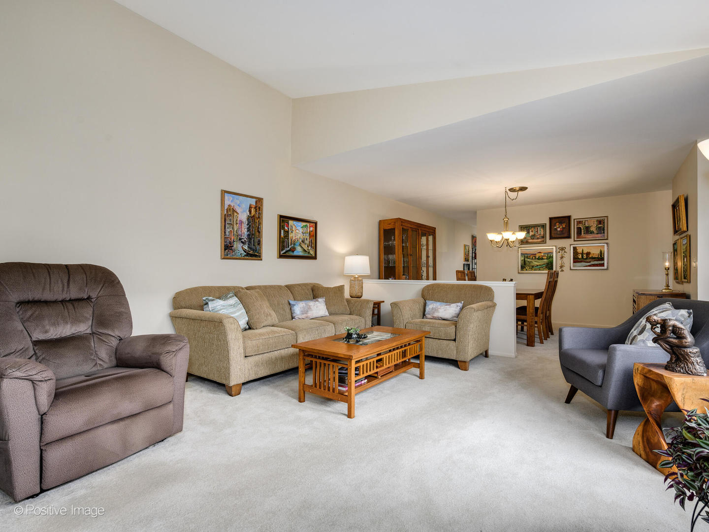 1327 Shagbark Lane, Wheaton, IL 60187