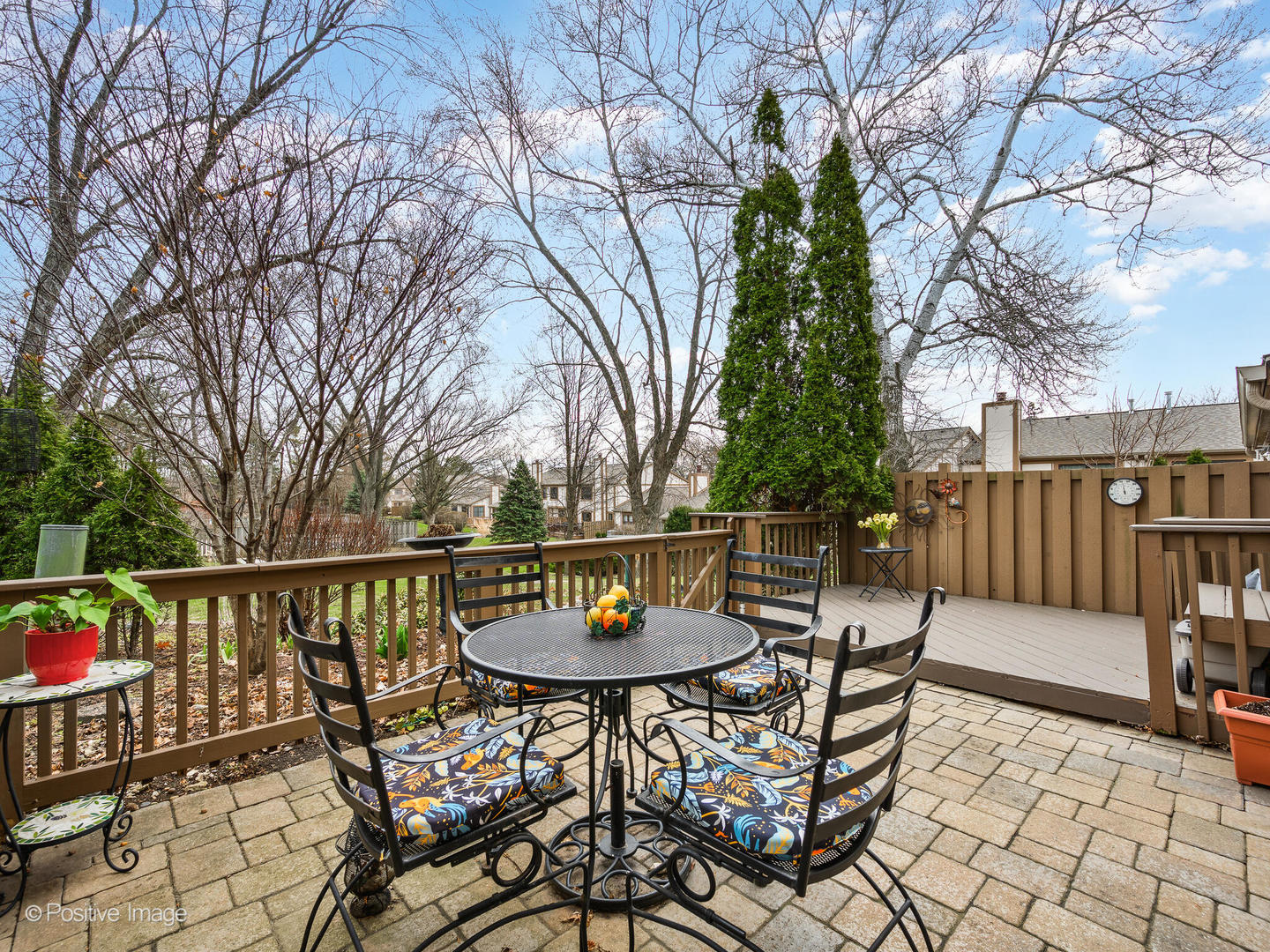 1327 Shagbark Lane, Wheaton, IL 60187