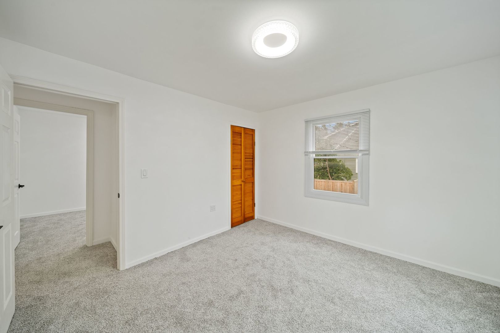 28W686 Townline Road, Warrenville, IL 60555