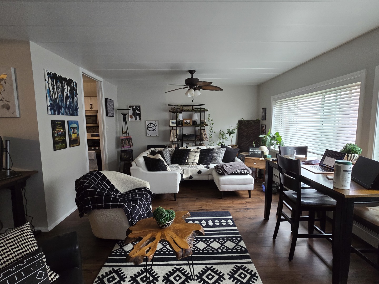 1139 Leavitt Avenue #203, Flossmoor, IL 60422