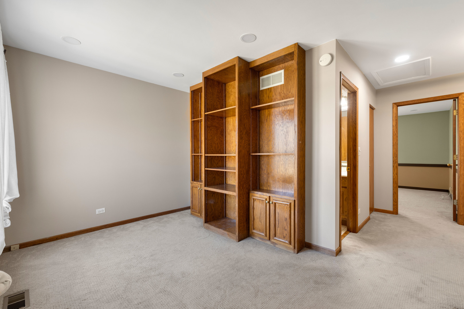 7811 Bristol Park Drive, Tinley Park, IL 60477