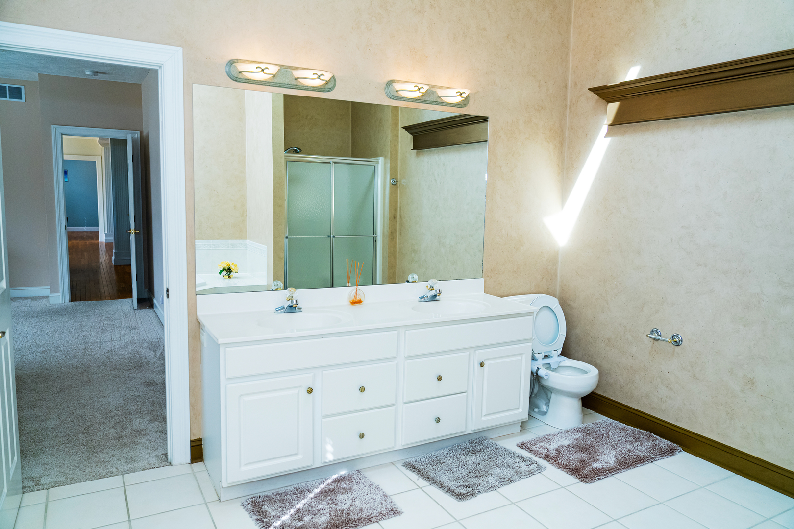 15 Greythorne Circle, Bloomington, IL 61704