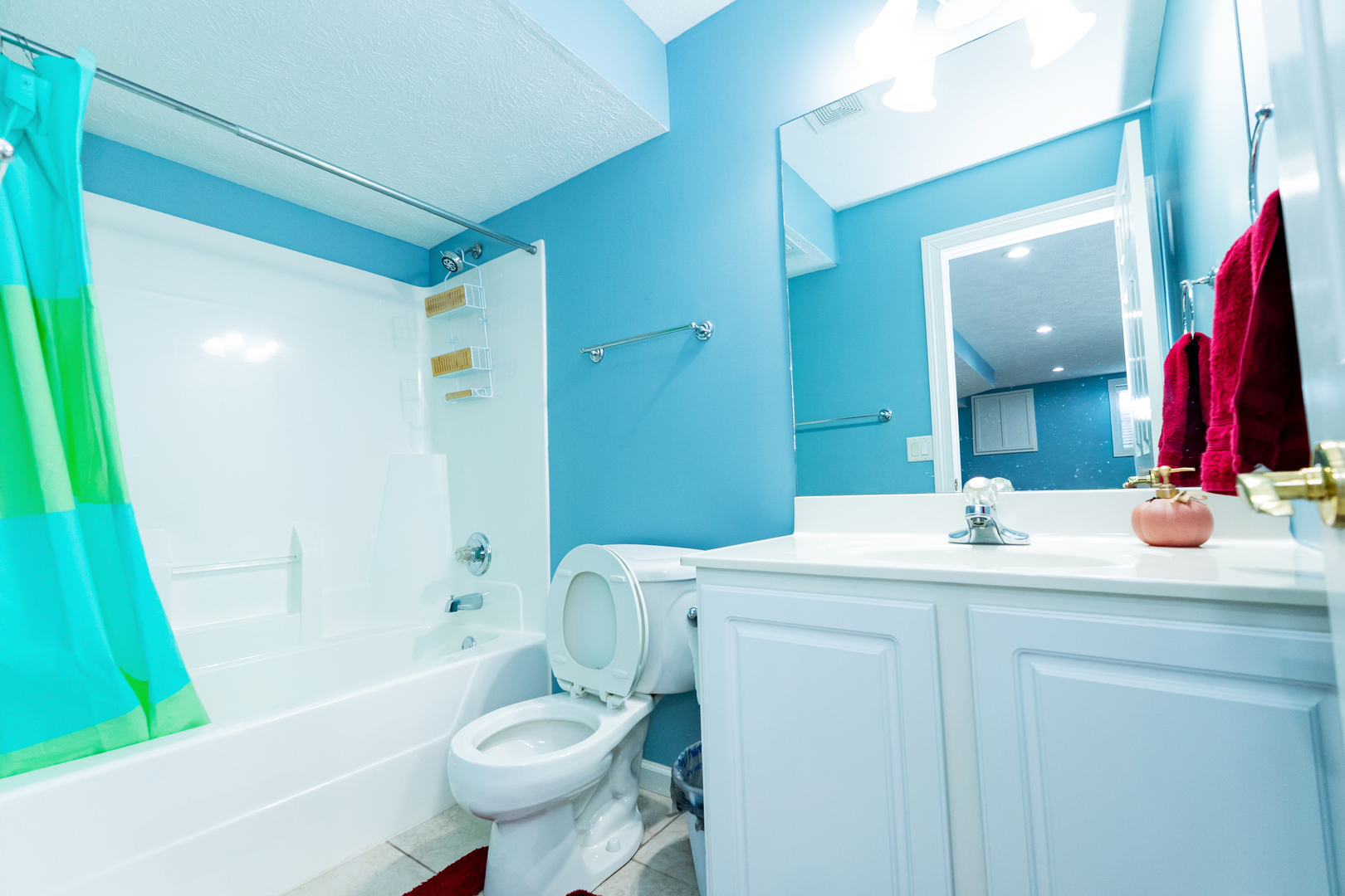 15 Greythorne Circle, Bloomington, IL 61704