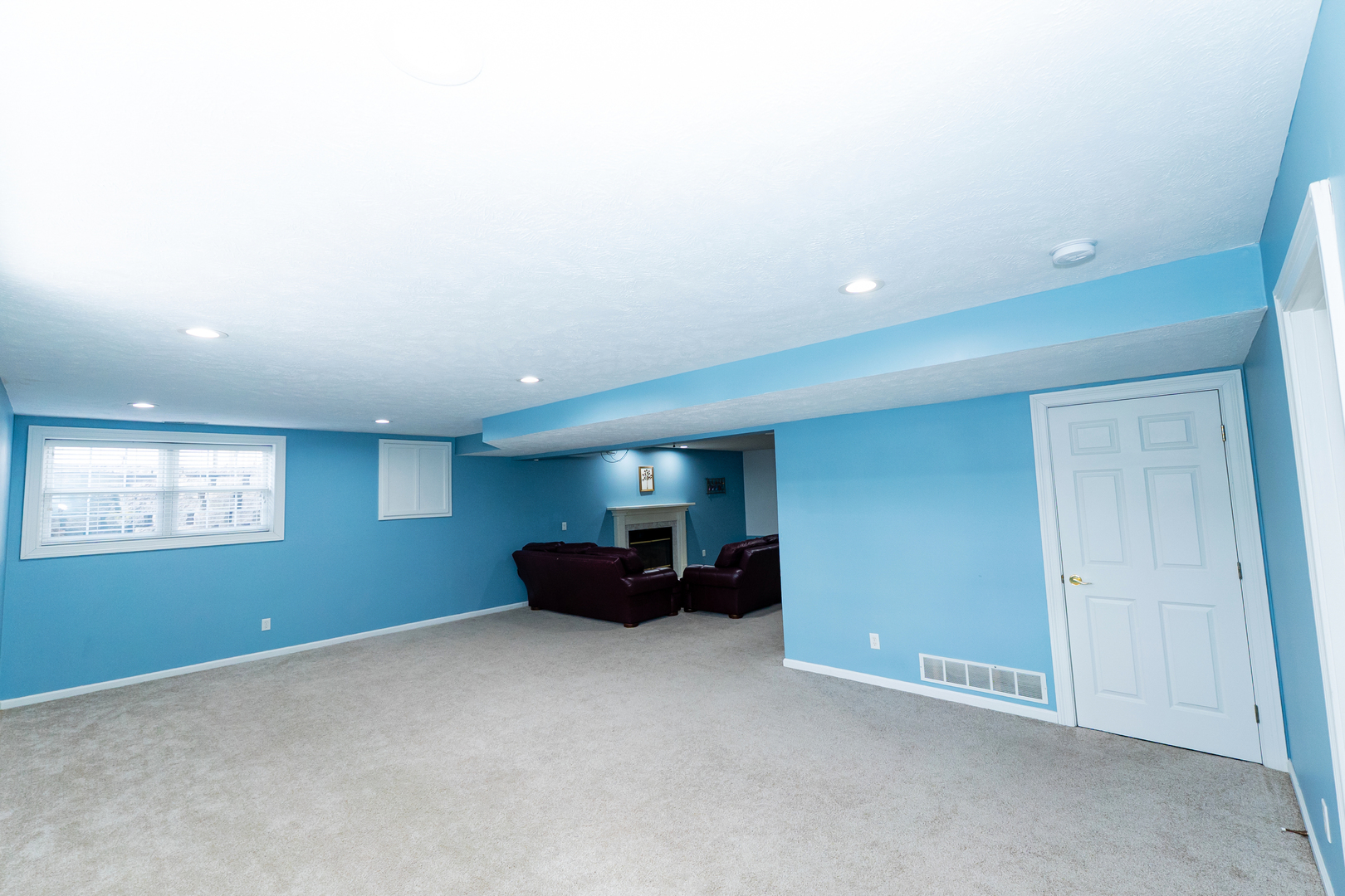 15 Greythorne Circle, Bloomington, IL 61704