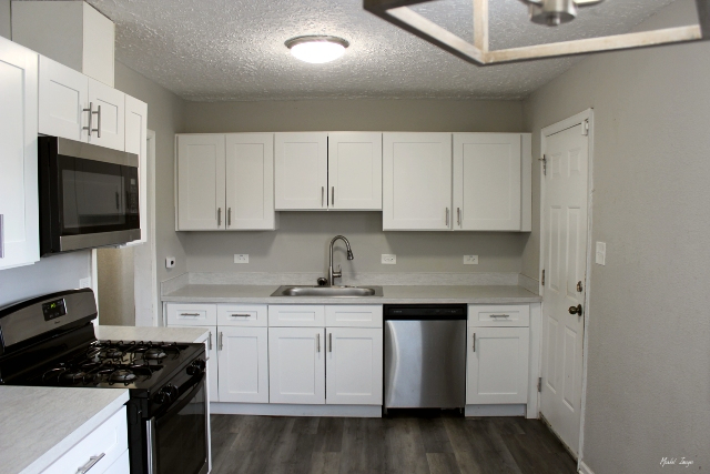 299 Beacon Boulevard, Chicago Heights, IL 60411