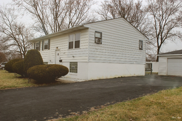 299 Beacon Boulevard, Chicago Heights, IL 60411