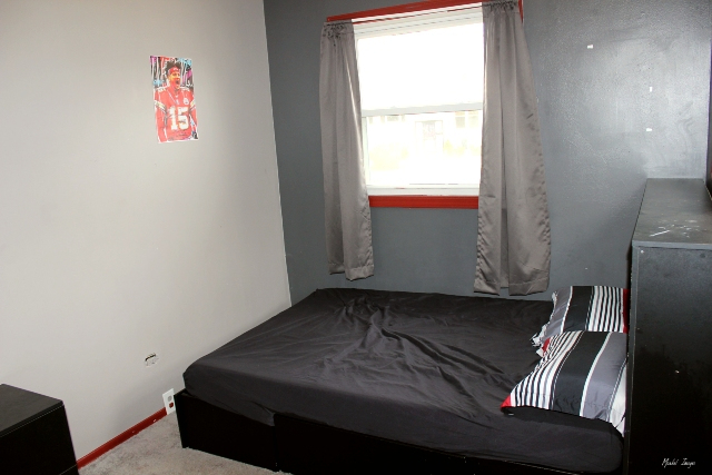 299 Beacon Boulevard, Chicago Heights, IL 60411