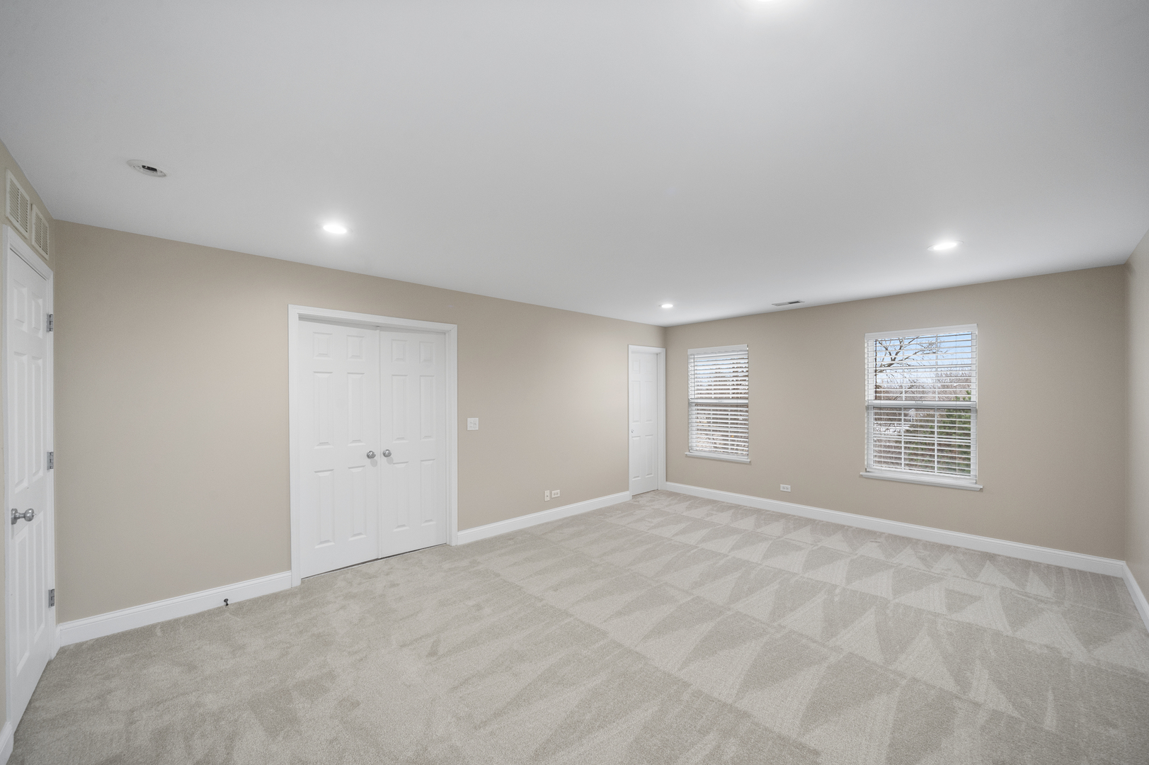 101 Willey Street, Gilberts, IL 60136