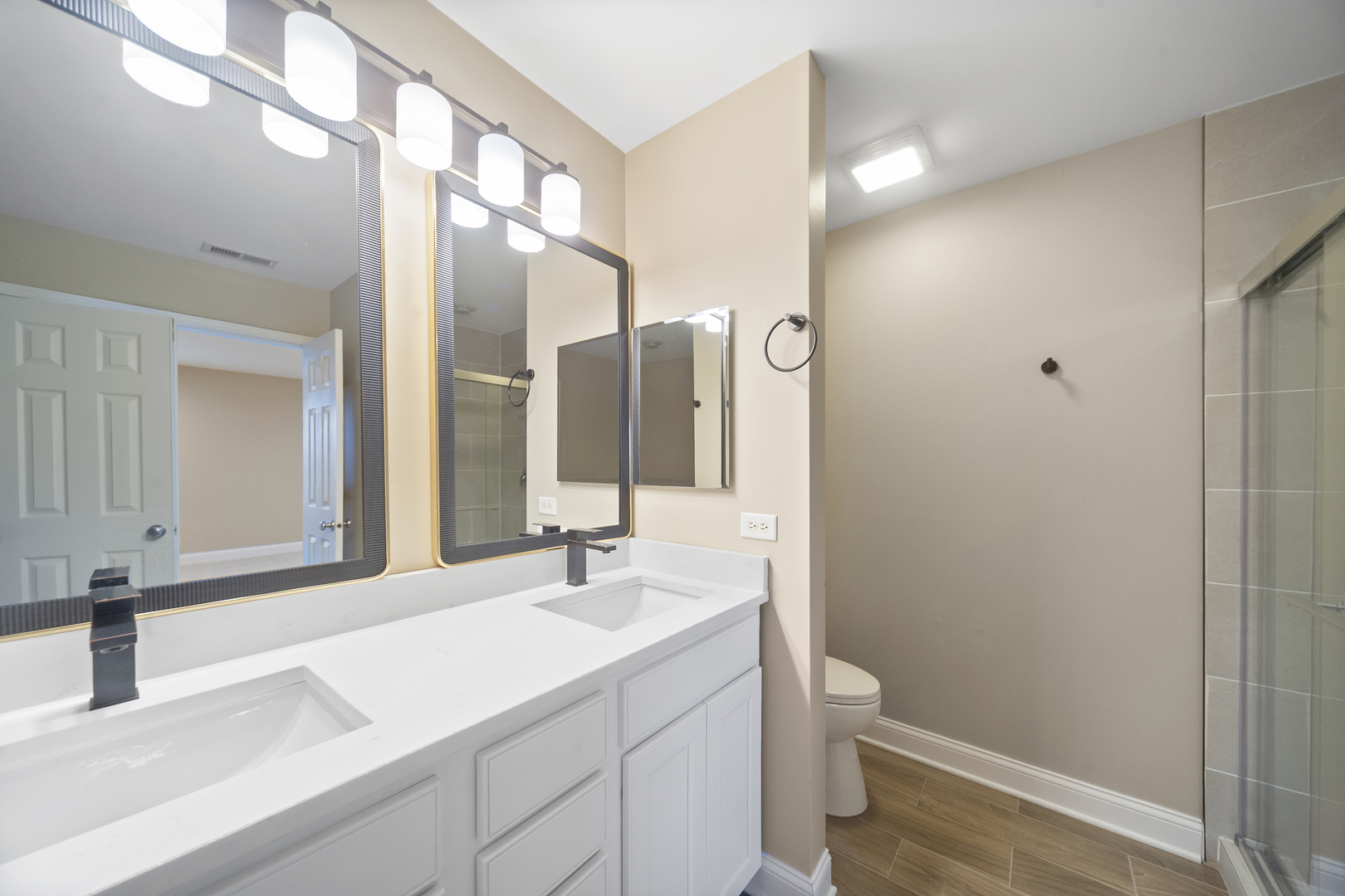 101 Willey Street, Gilberts, IL 60136